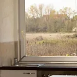 Veronika *