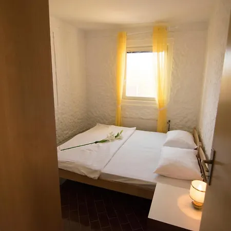 Veronika Apartamento Nin