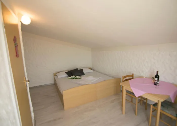 Veronika Апартаменты Нин