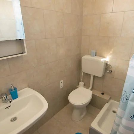 Veronika Apartment *